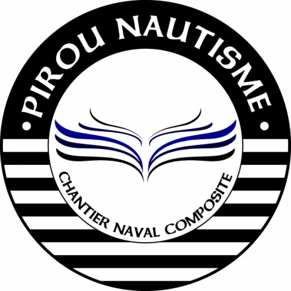 Pirou nautisme : les vagues de la mer et les ailes du large.